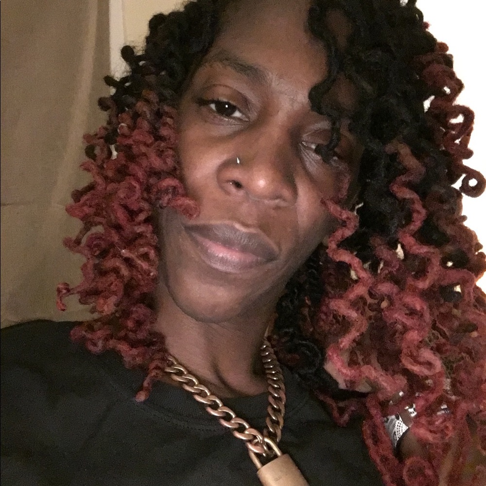 Meet your Posher, Lanita